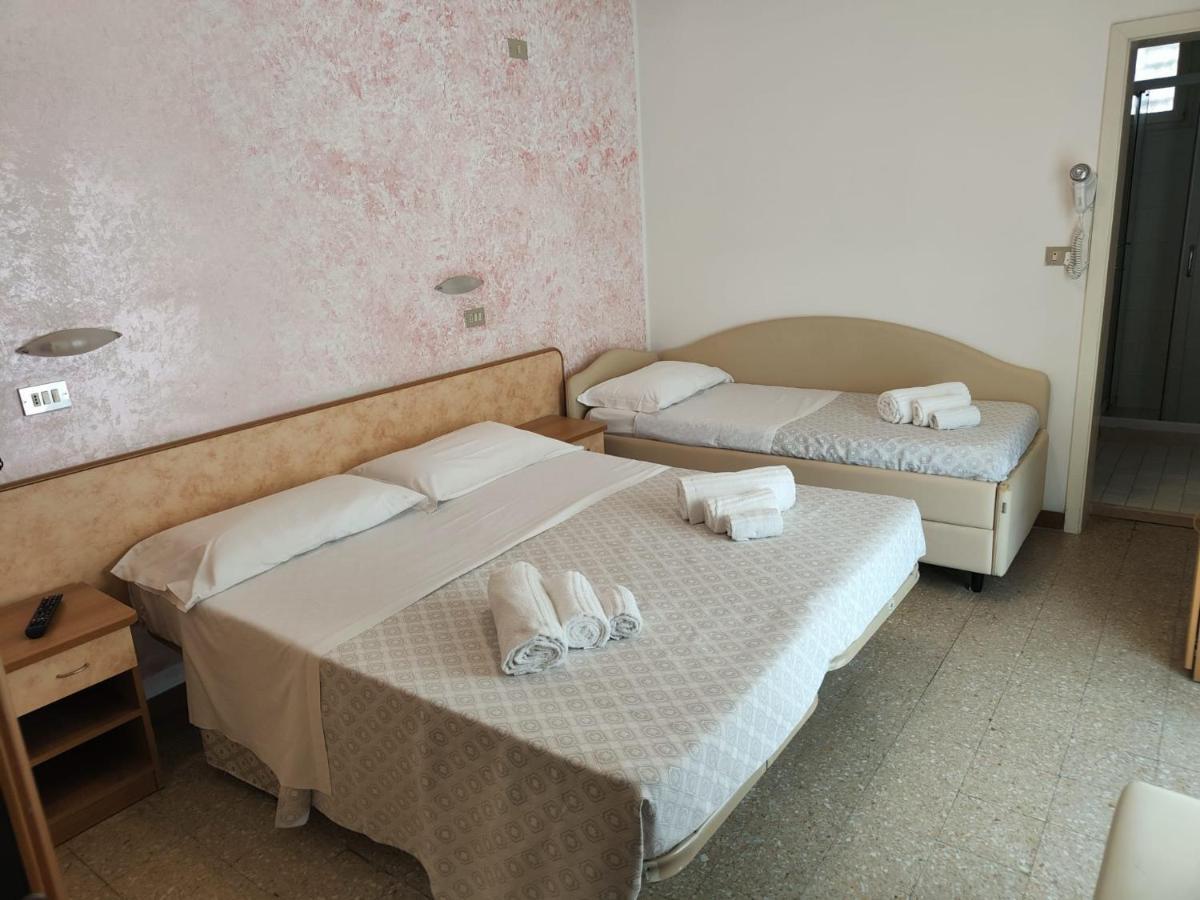 Hotel Gioiella Rimini Exteriér fotografie